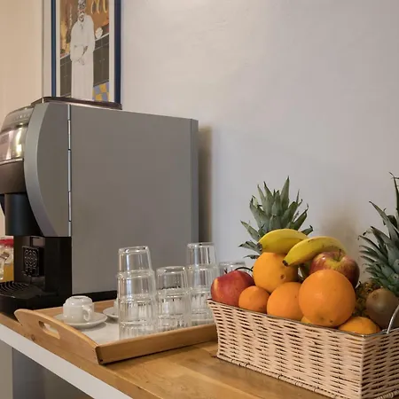 לינה וארוחת בוקר In 3*